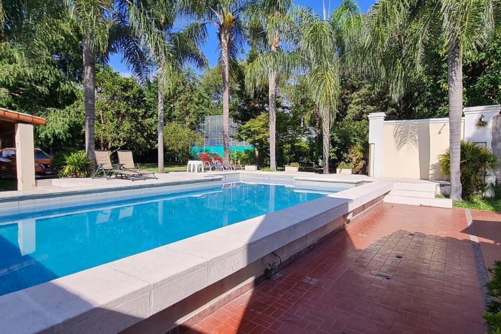 Casa quinta en la ruta 1 km 3.5 - Housity