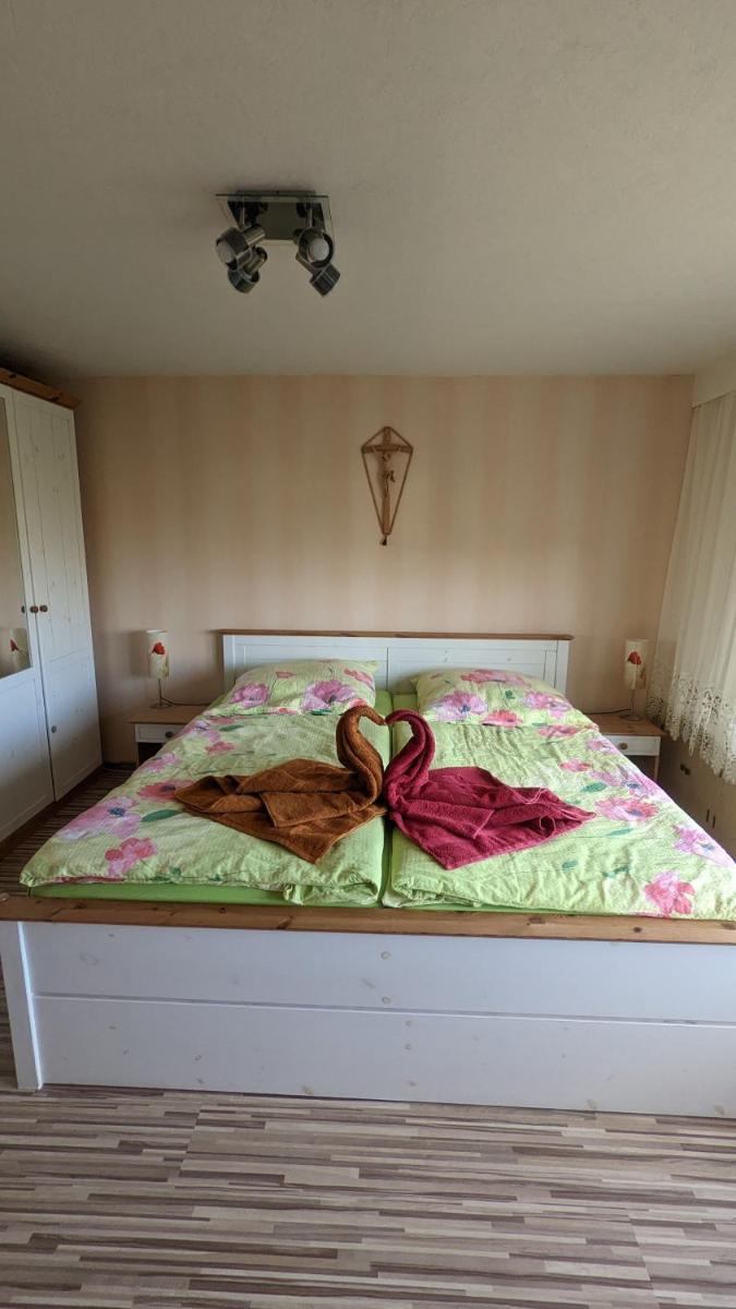 Landhaus "Kühler Morgen", Komfortable 65 qm FeWo mit gehobener Ausstattung, Garten, baby- und kindgerecht - Housity