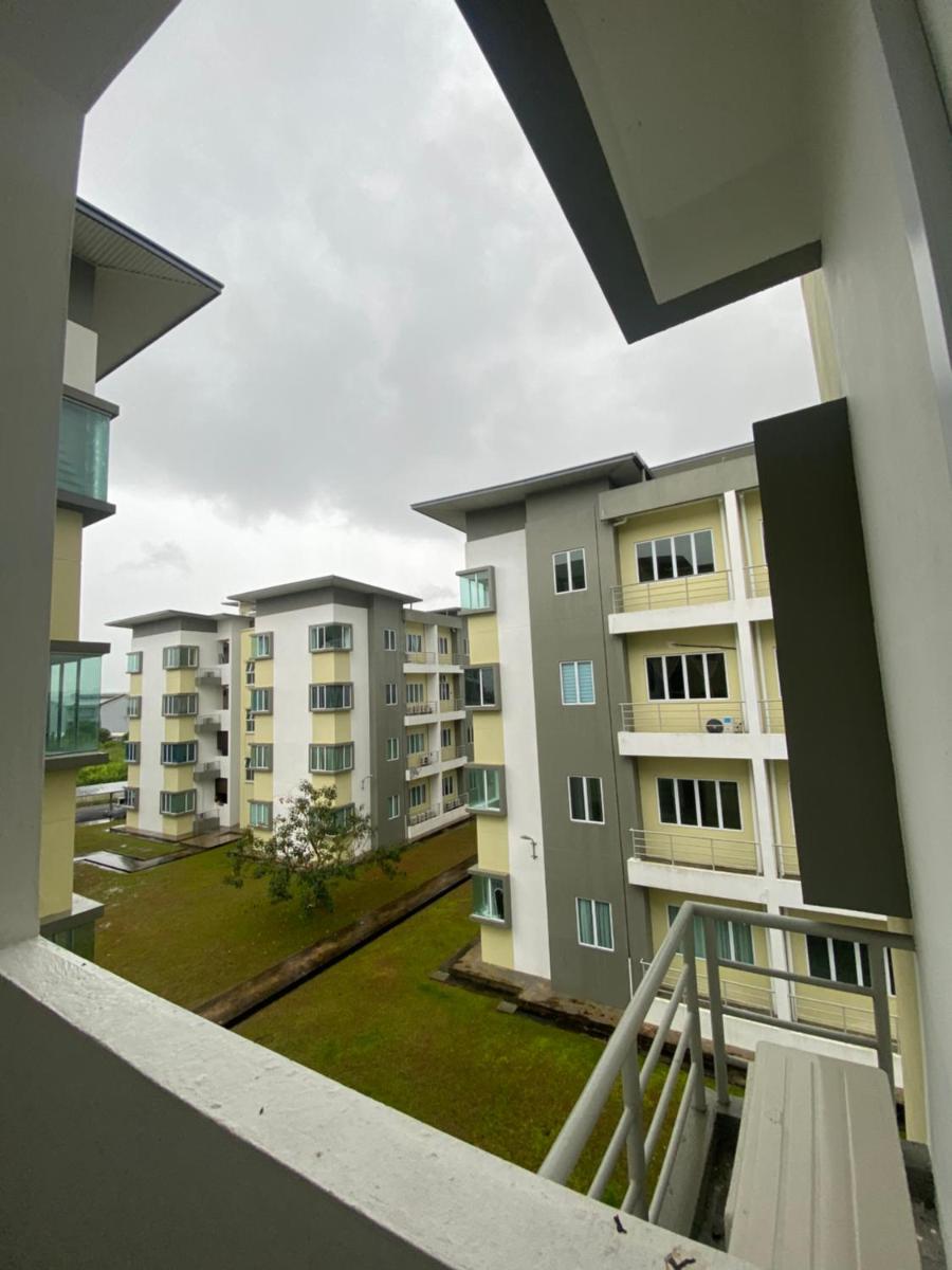 The Vista Apartment @ Demak Laut - Hizvo