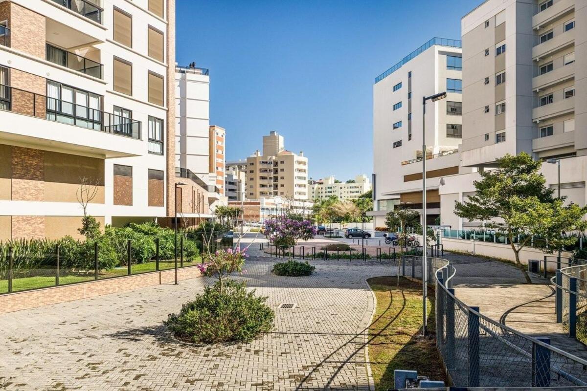 Studios completo com piscina na cobertura - Housity