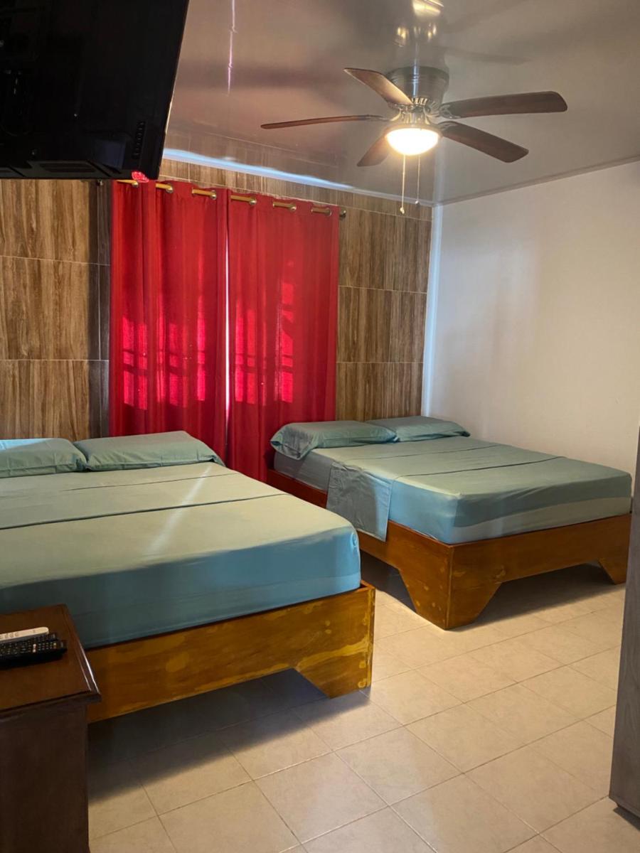 CASA DE PLAYA ROCKY CAY BAY - Housity