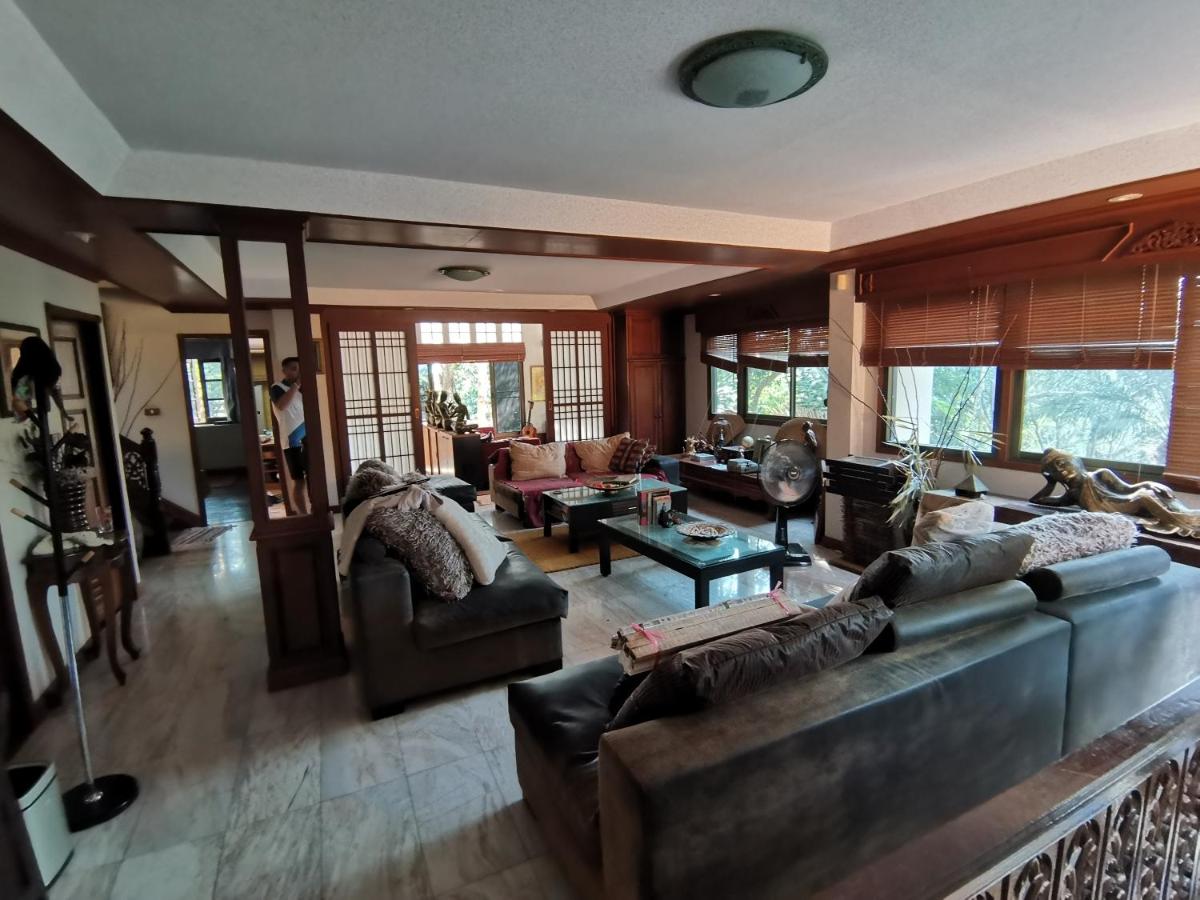 High GuestHouse&WeedShop - Housity