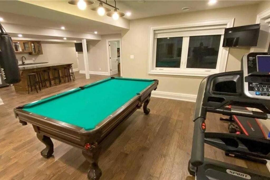 Chemong Lake Waterfront Cottage☆privateboatlaunch - Housity