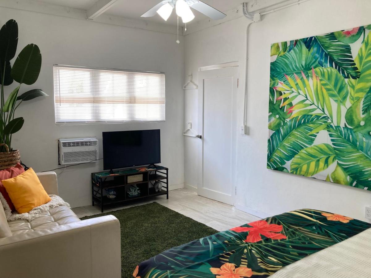 Tropical Apartments in Miramar - Housity