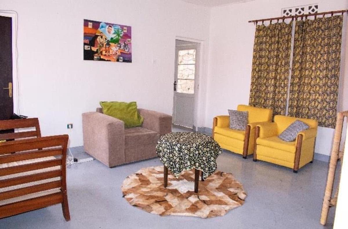 Suitetrails - Captivating 2-Bed House in Kigali Rwanda