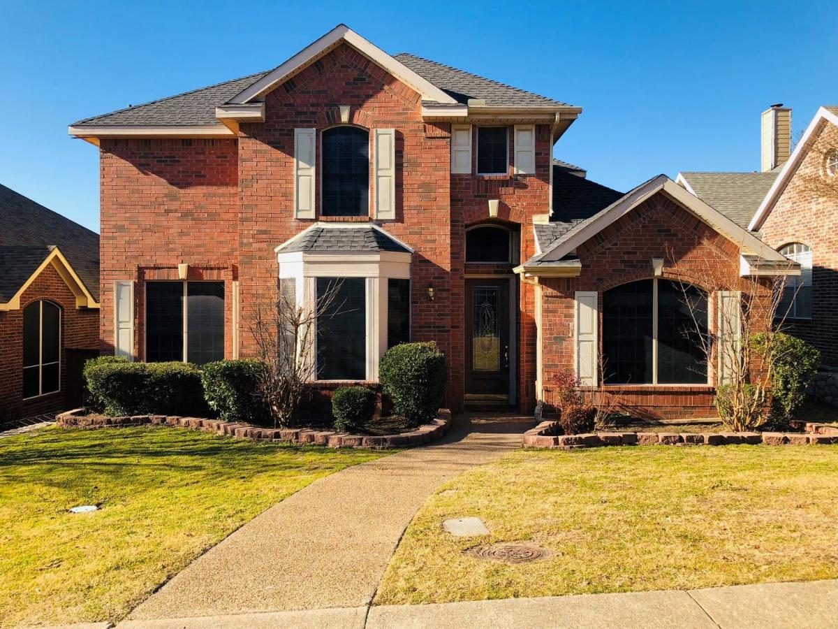 Destination Family Lake House - Housity