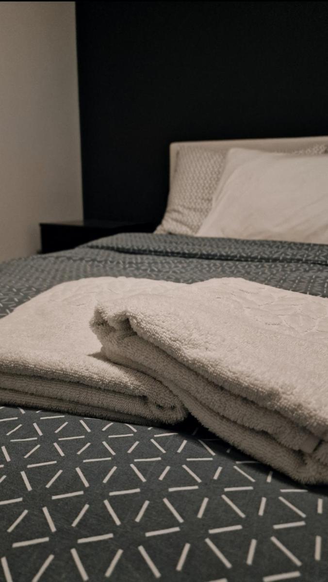 Suitetrails - Wellness apartment BLACK-WHITE