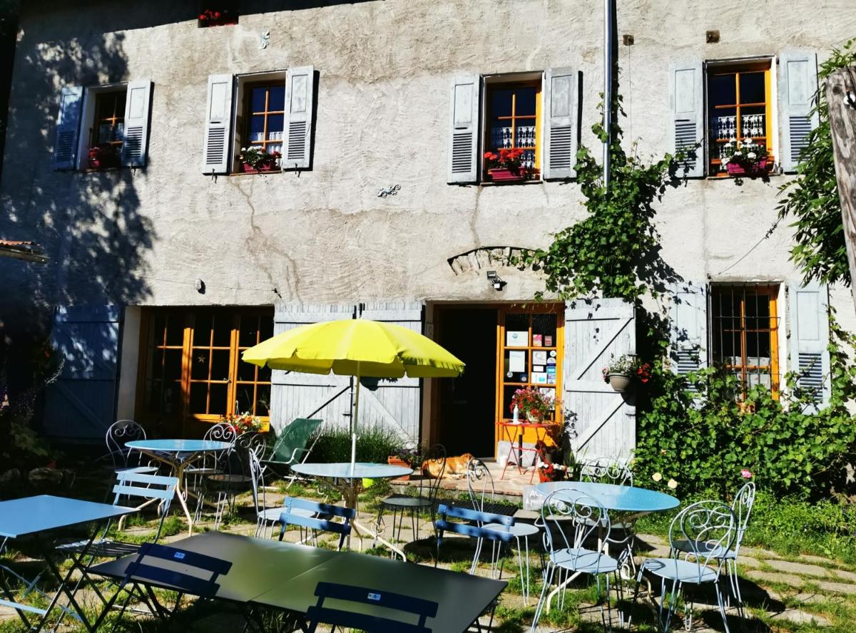 Gîte d'Etape Auberge de l'Ardoisière - Housity