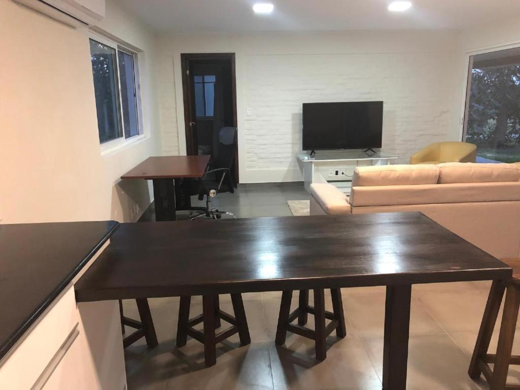 Casa muy iluminada con piscina - Altos Arrayanes - Housity