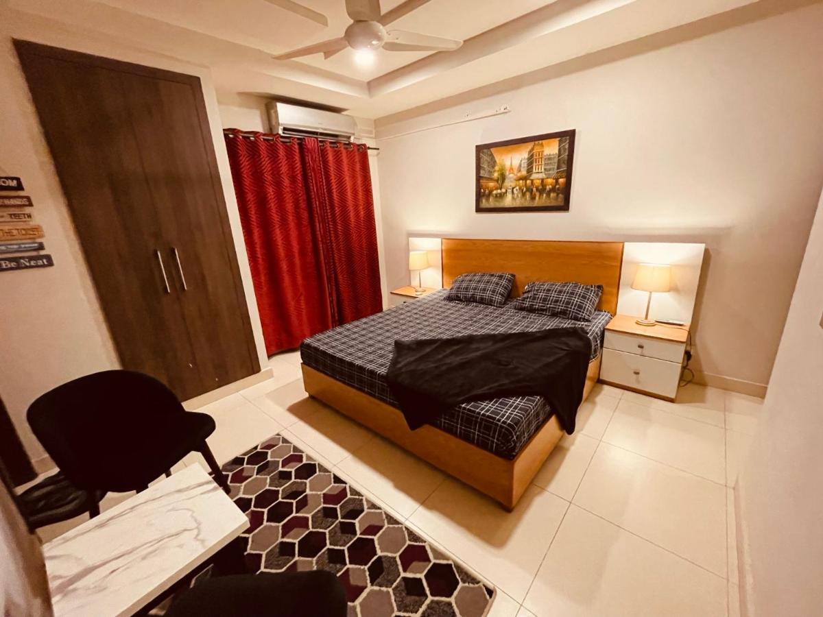 Aesthetic 2 bed apartment in-front of Giga Mall - Housity