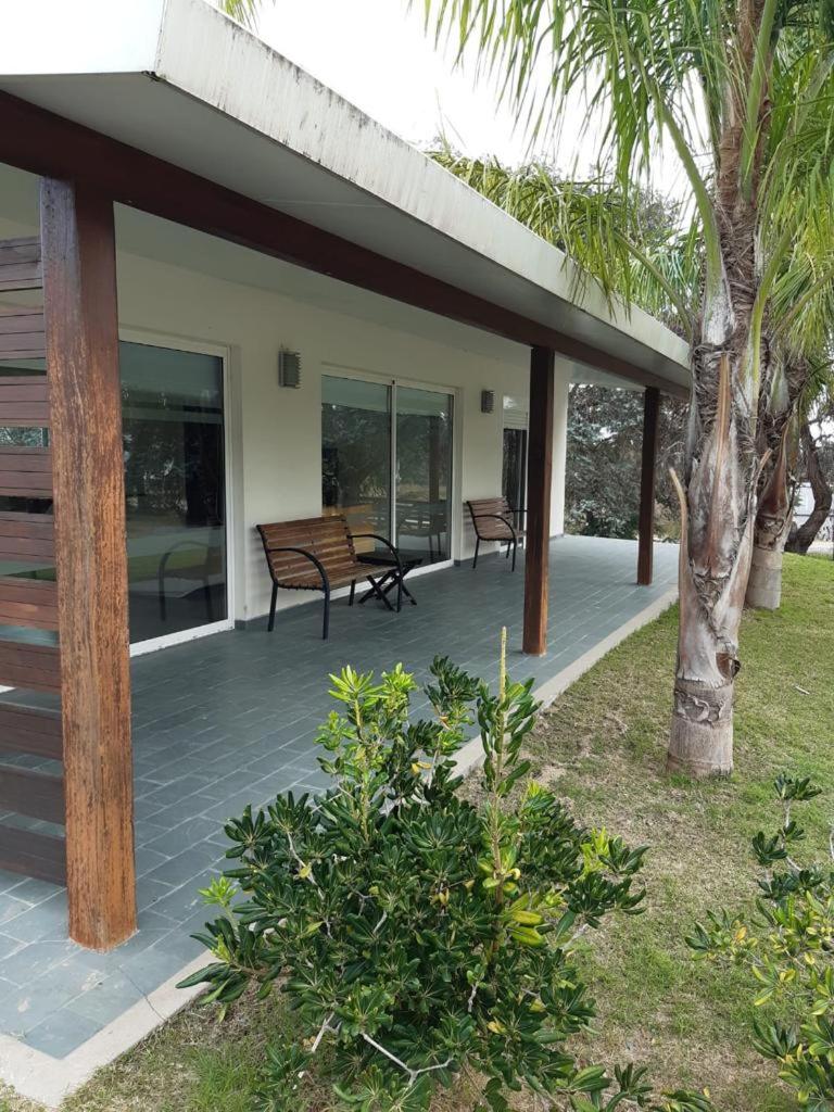 Casa muy iluminada con piscina - Altos Arrayanes - Housity