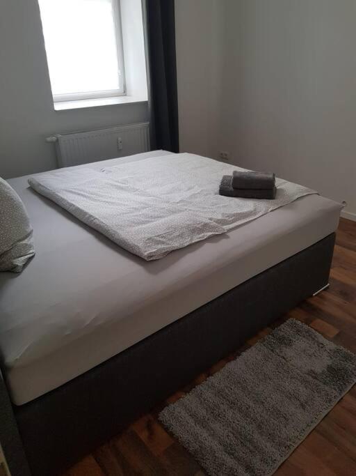 AKK3 Apartment Magdeburg Altstadt Zentral Balkon - Housity
