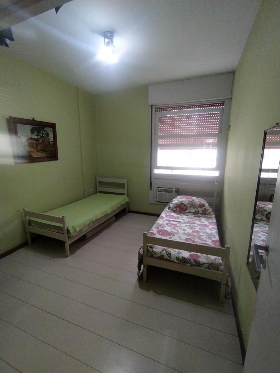 Regis House - Housity