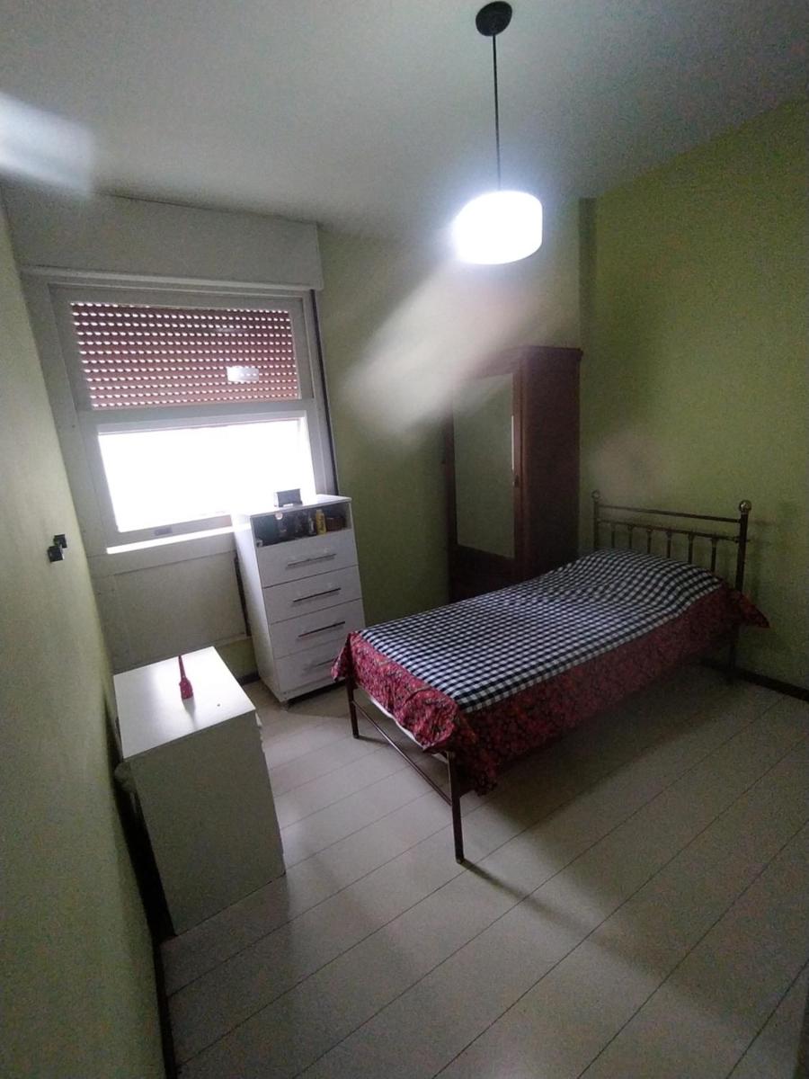 Regis House - Housity