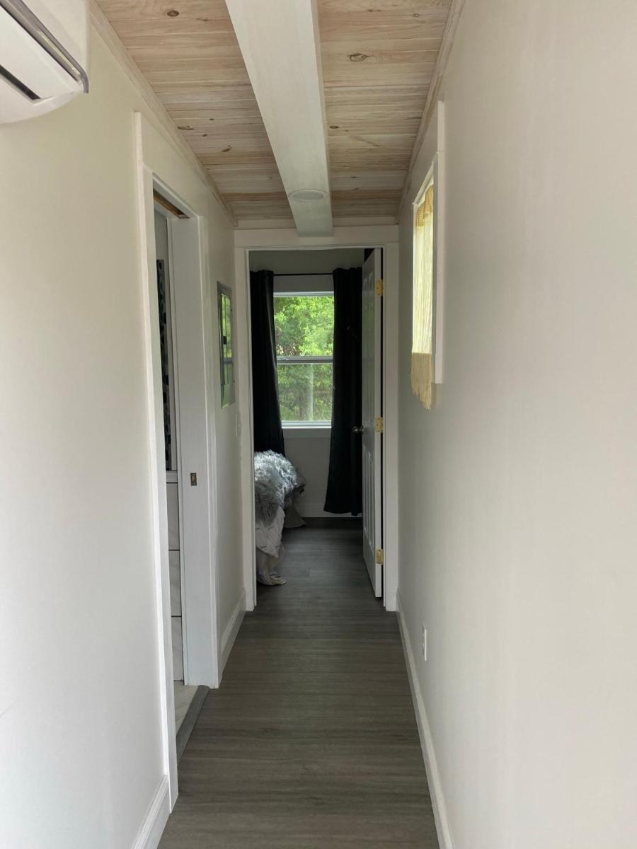 Just Right Tiny - Housity