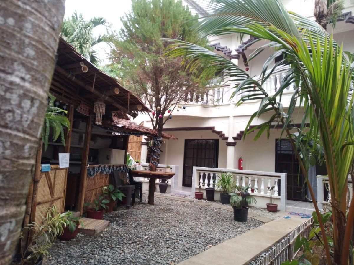 Tresha Lance Apartelle - Housity