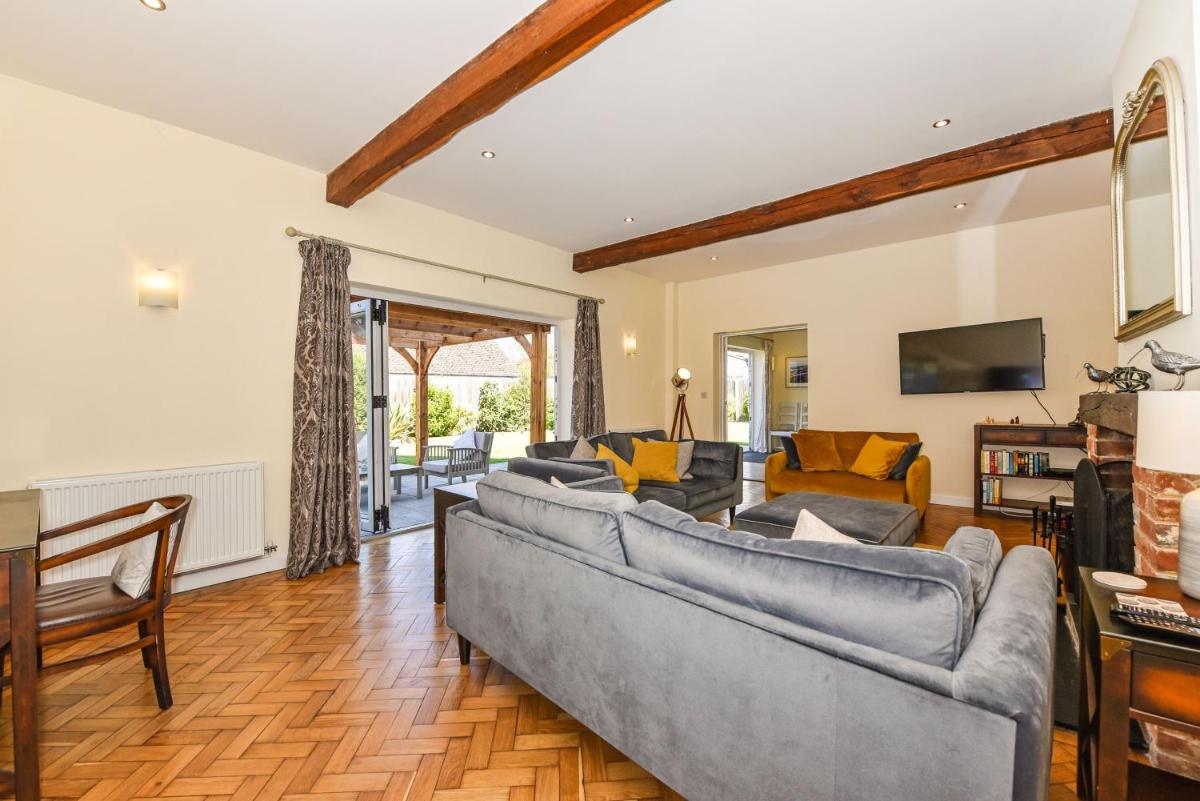 Sea Breeze - Housity