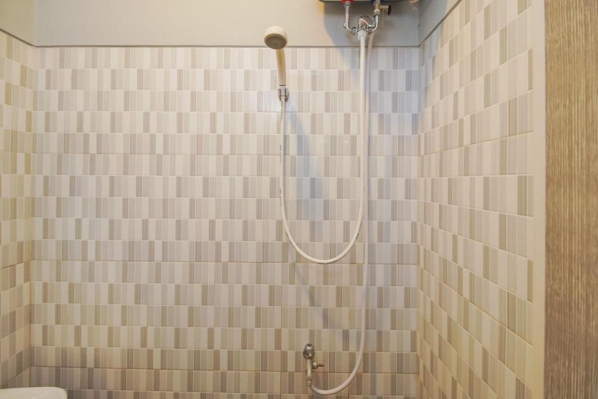 Urbanview Hotel Arafuru Residence Duren Sawit - Housity