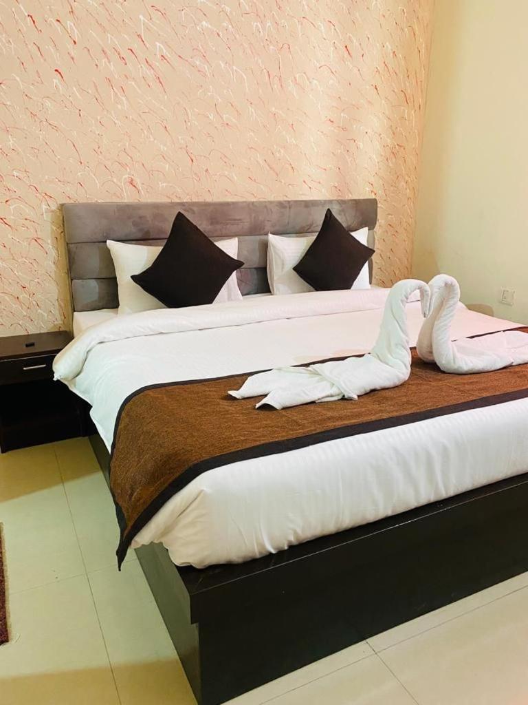 Hotel Taj Way by Jyoti Villa By WB Inn - Hizvo