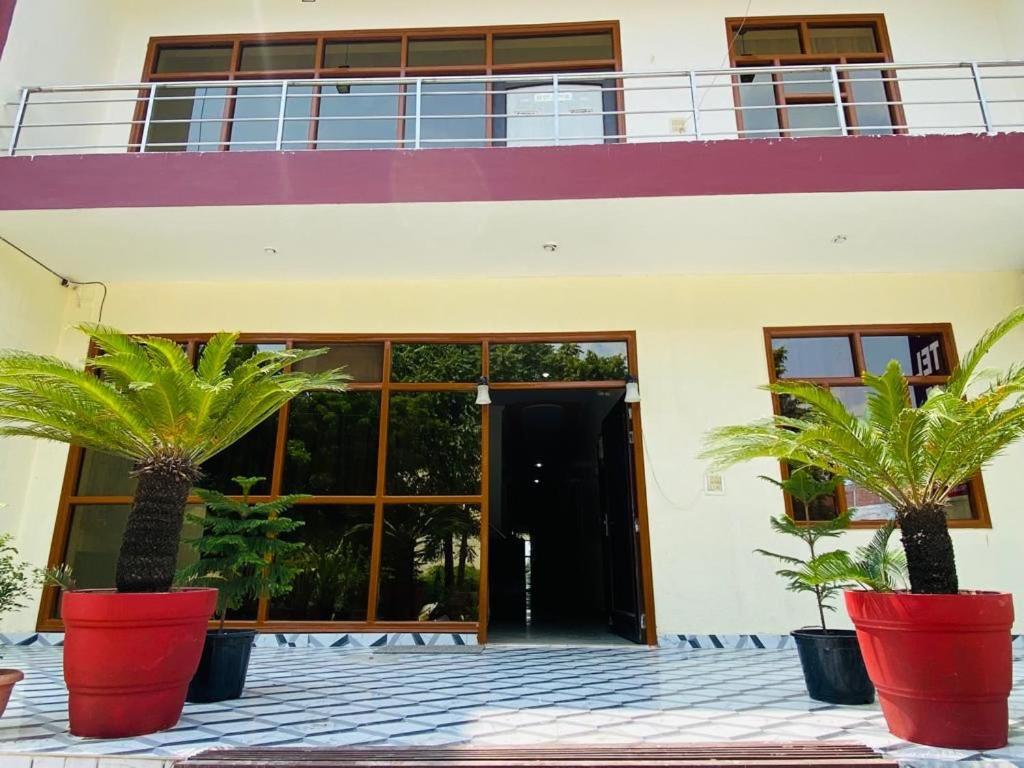 Hotel Taj Way by Jyoti Villa By WB Inn - Hizvo