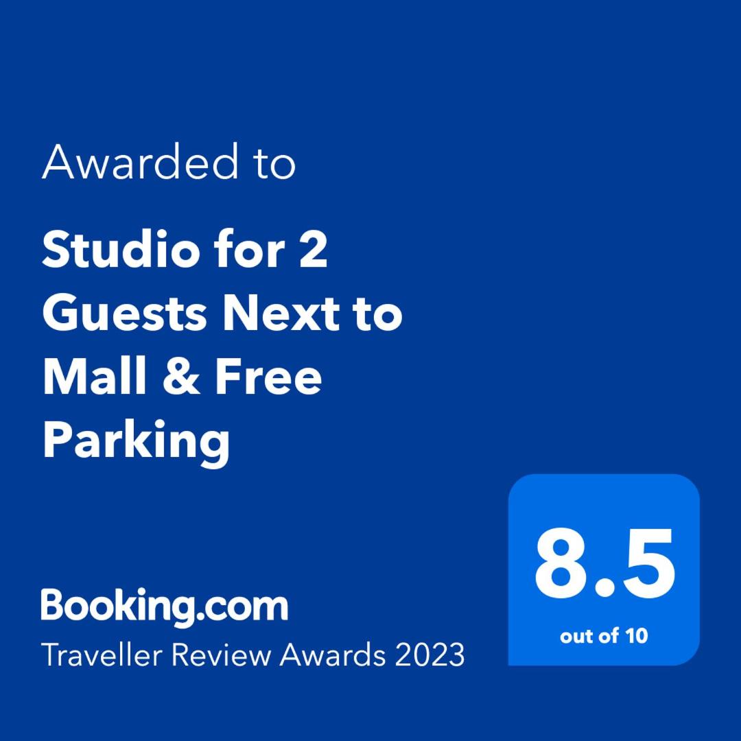 Suitetrails - Studio for 4 Guests Next to Mall & Free Street Parking