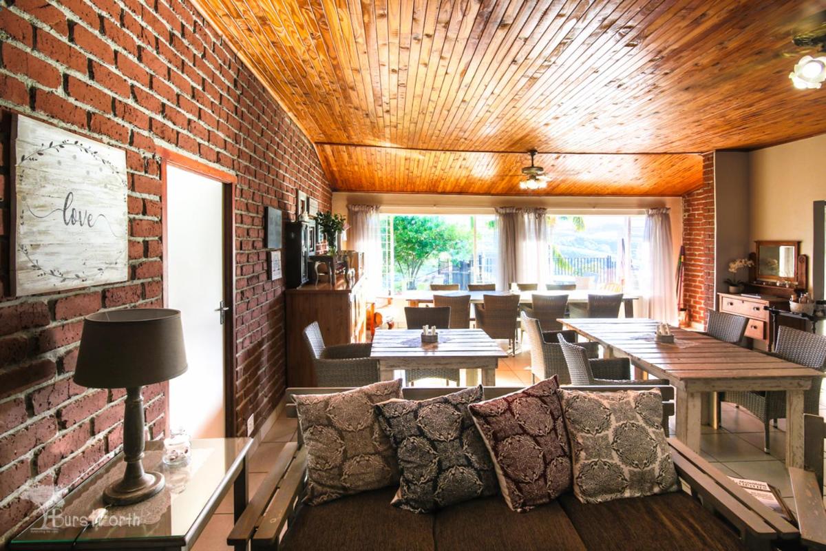Granny Dot's Country Spot - Housity