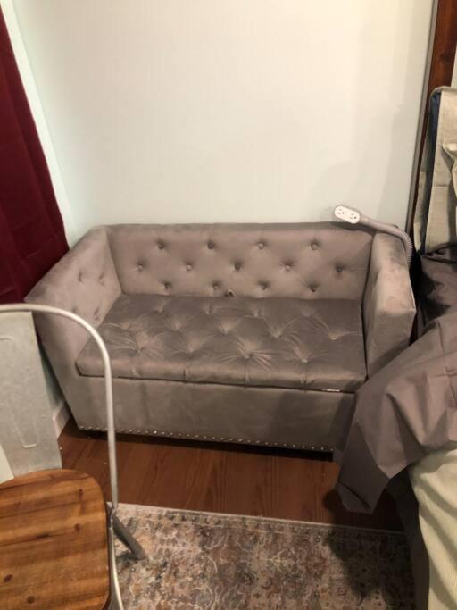 Great Rodeo Brand New Mini Studio - Housity