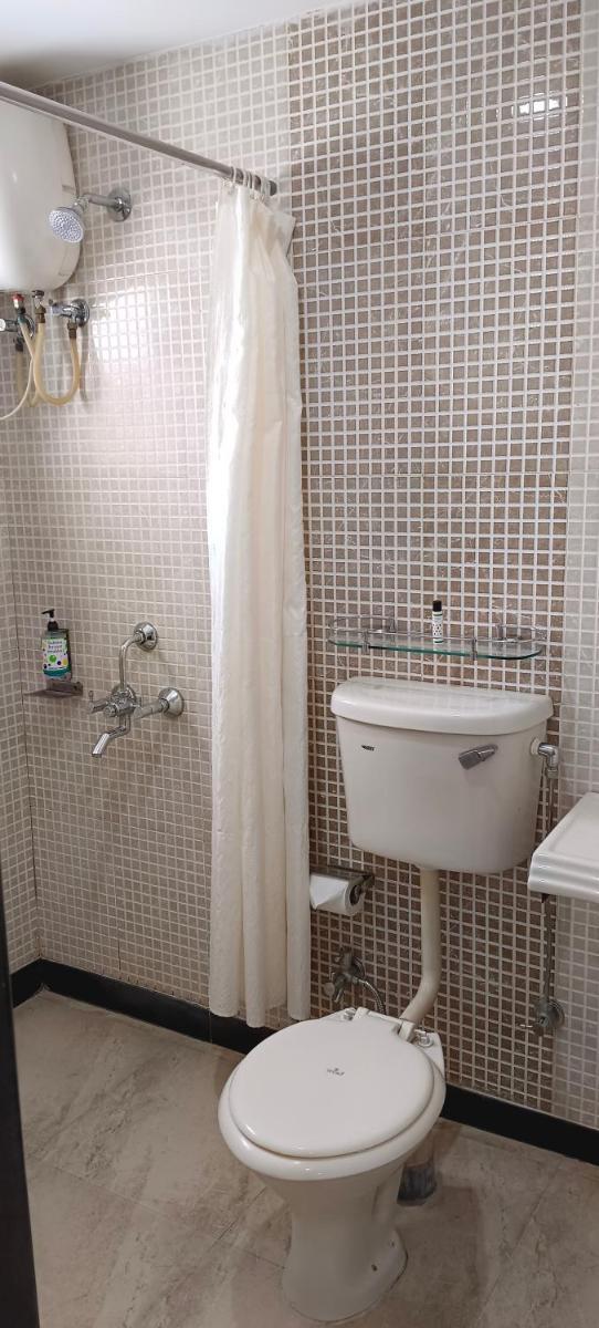 Hotel Bagga International - Hizvo