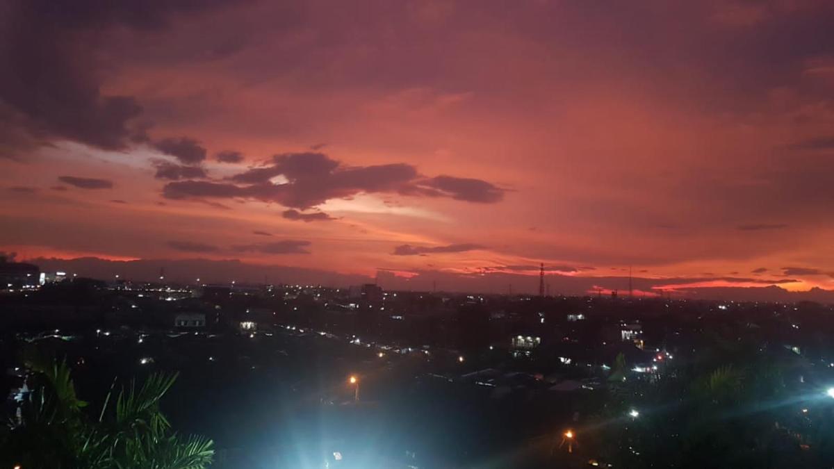 Boy sewa apartemen 4,5 - Housity