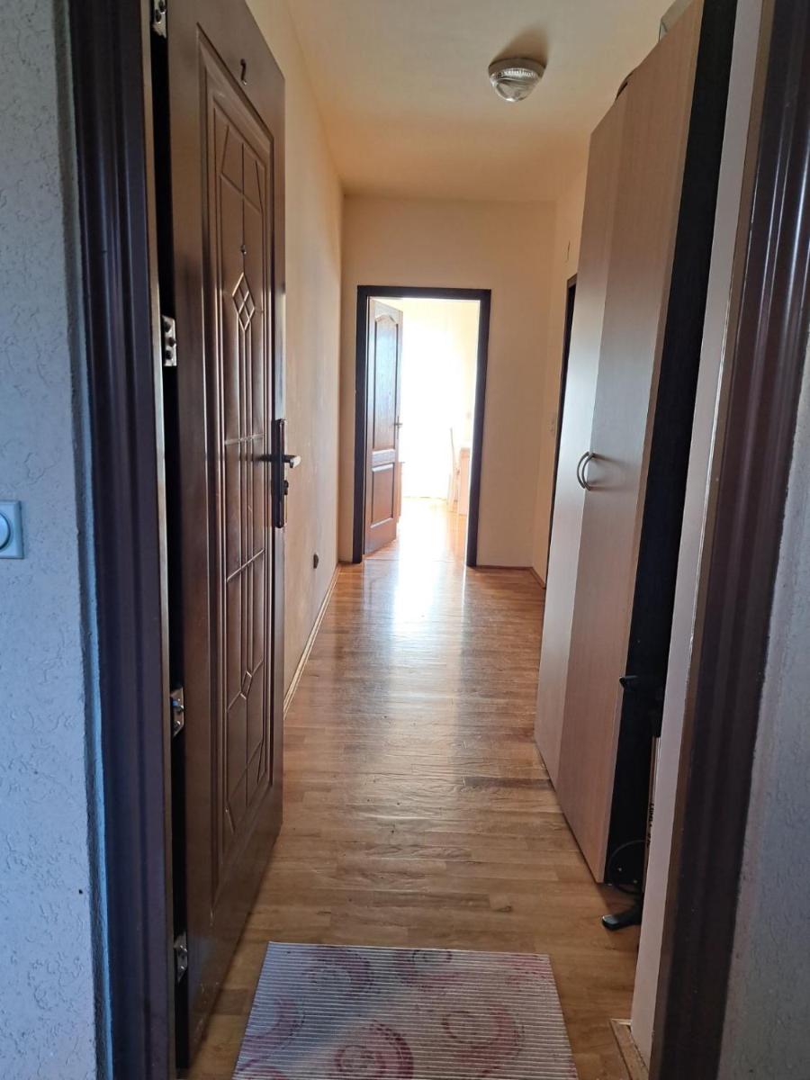 Cozy nature apartment with space for parking. - Housity