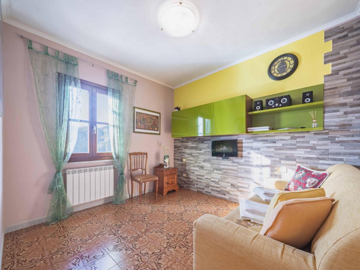 Alpi Apuane Panoramic Apartment - Housity