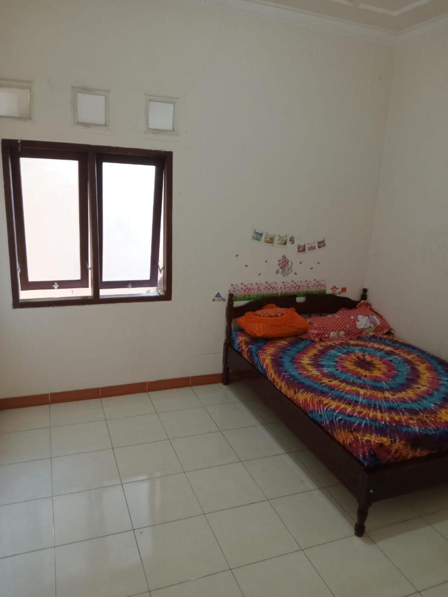 Asri Homestay Ponorogo - Housity