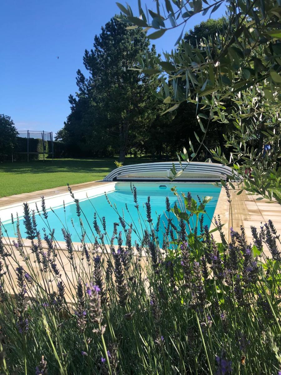 Amazing house with pool in Vexin Paris 1h - Housity