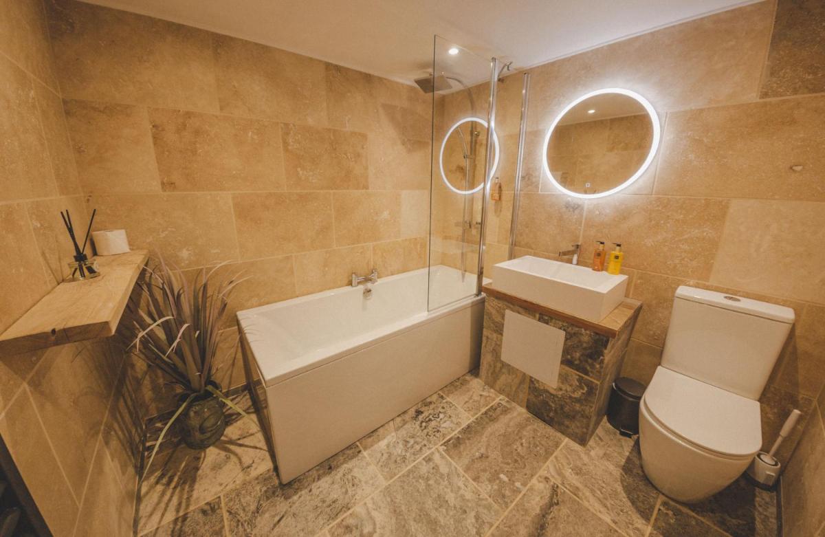 Trading Boundaries - Housity