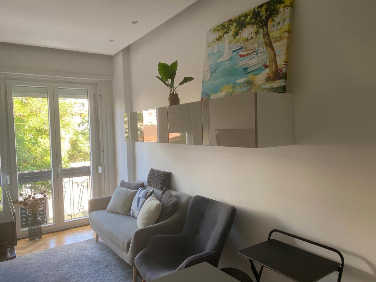 Blue Port Apartment in Újlipótváros With Free Parking - Housity