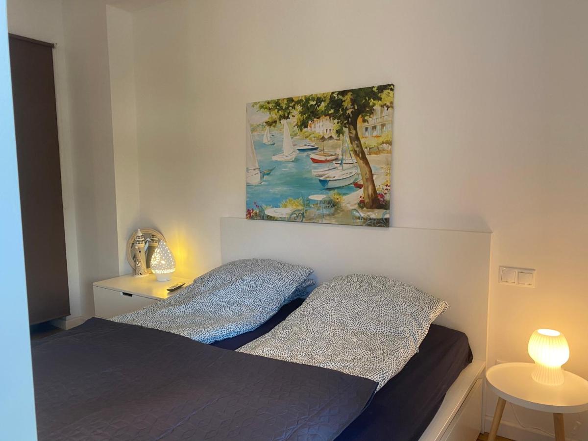 Blue Port Apartment in Újlipótváros With Free Parking - Housity