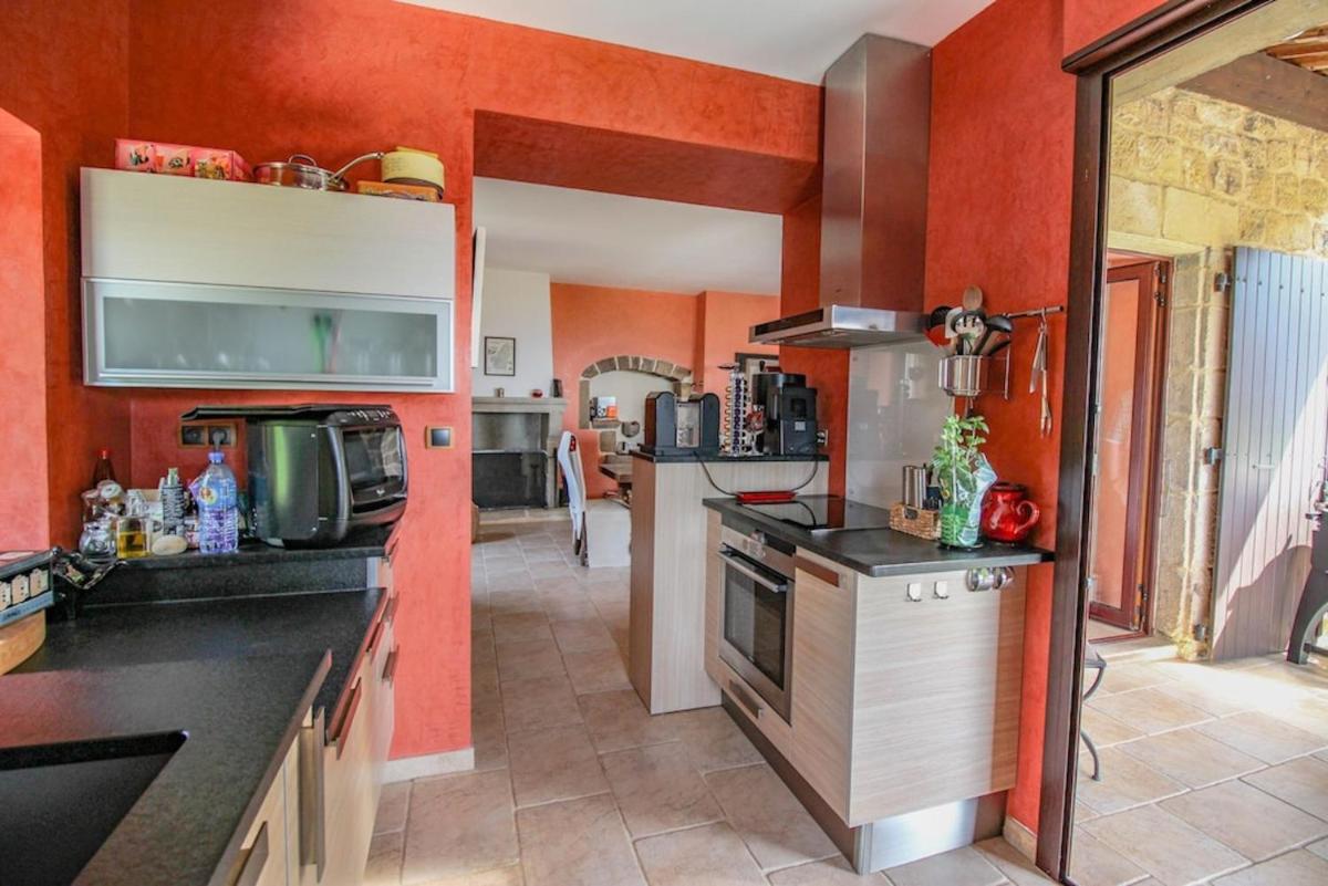 Suitetrails - Villa de 5 chambres avec piscine privee sauna et jardin a Payzac