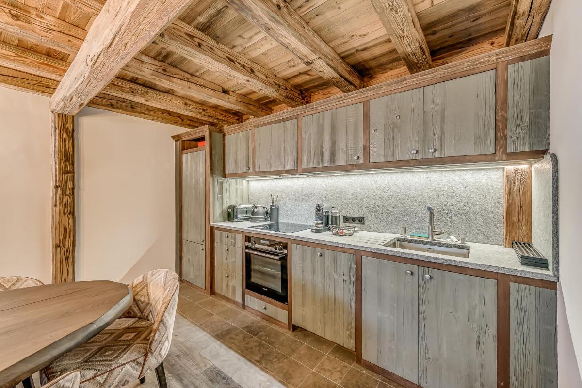 Cuisine ou kitchenette dans l'établissement Hotel & Spa Le Val d'Isère