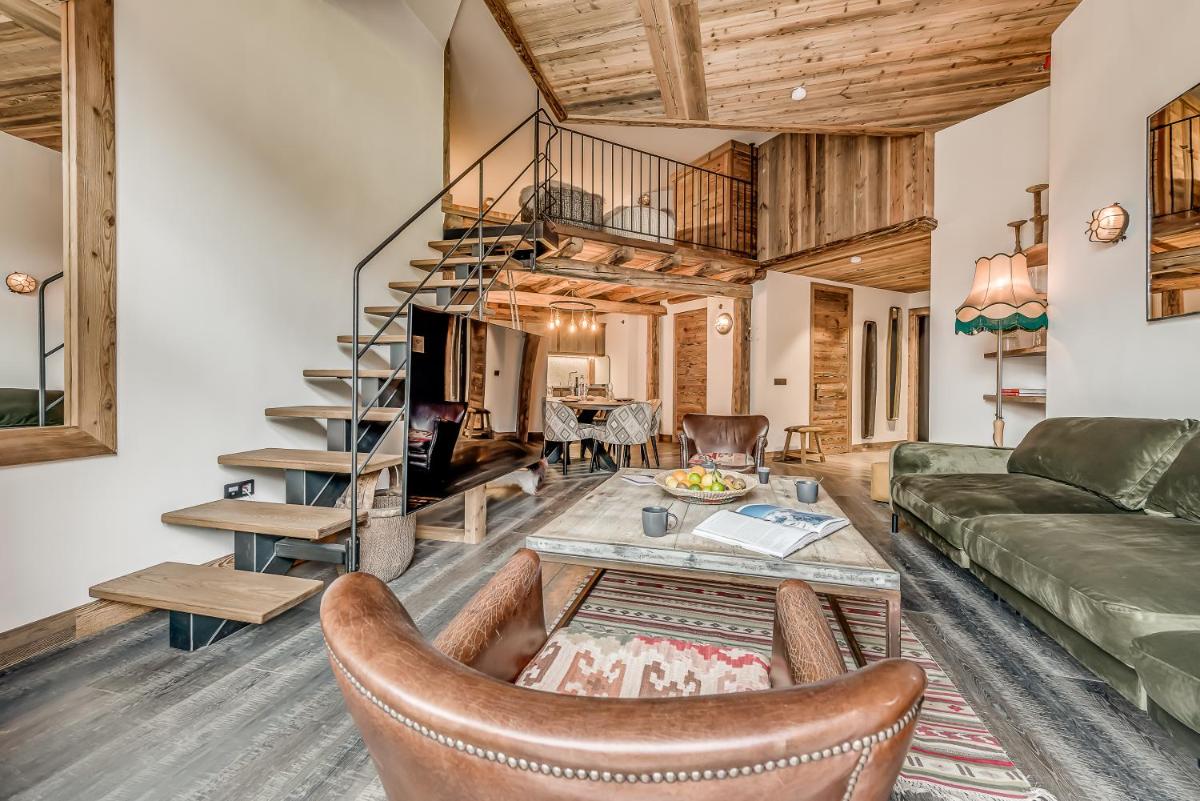 Coin salon dans l'établissement Hotel & Spa Le Val d'Isère