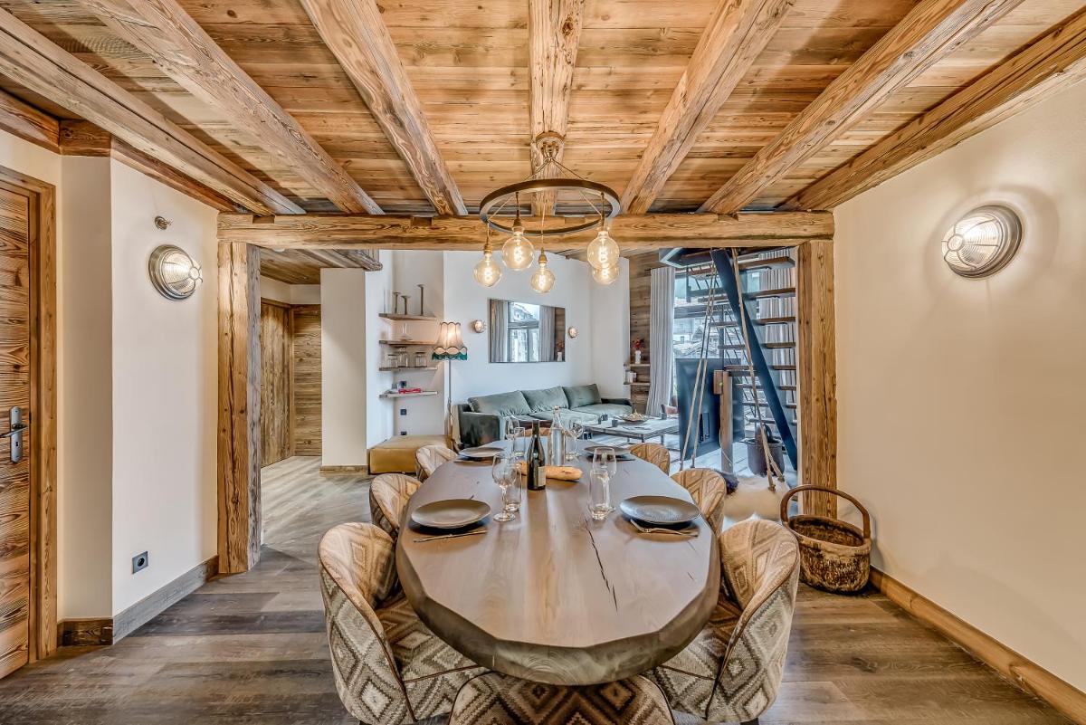Coin salon dans l'établissement Hotel & Spa Le Val d'Isère