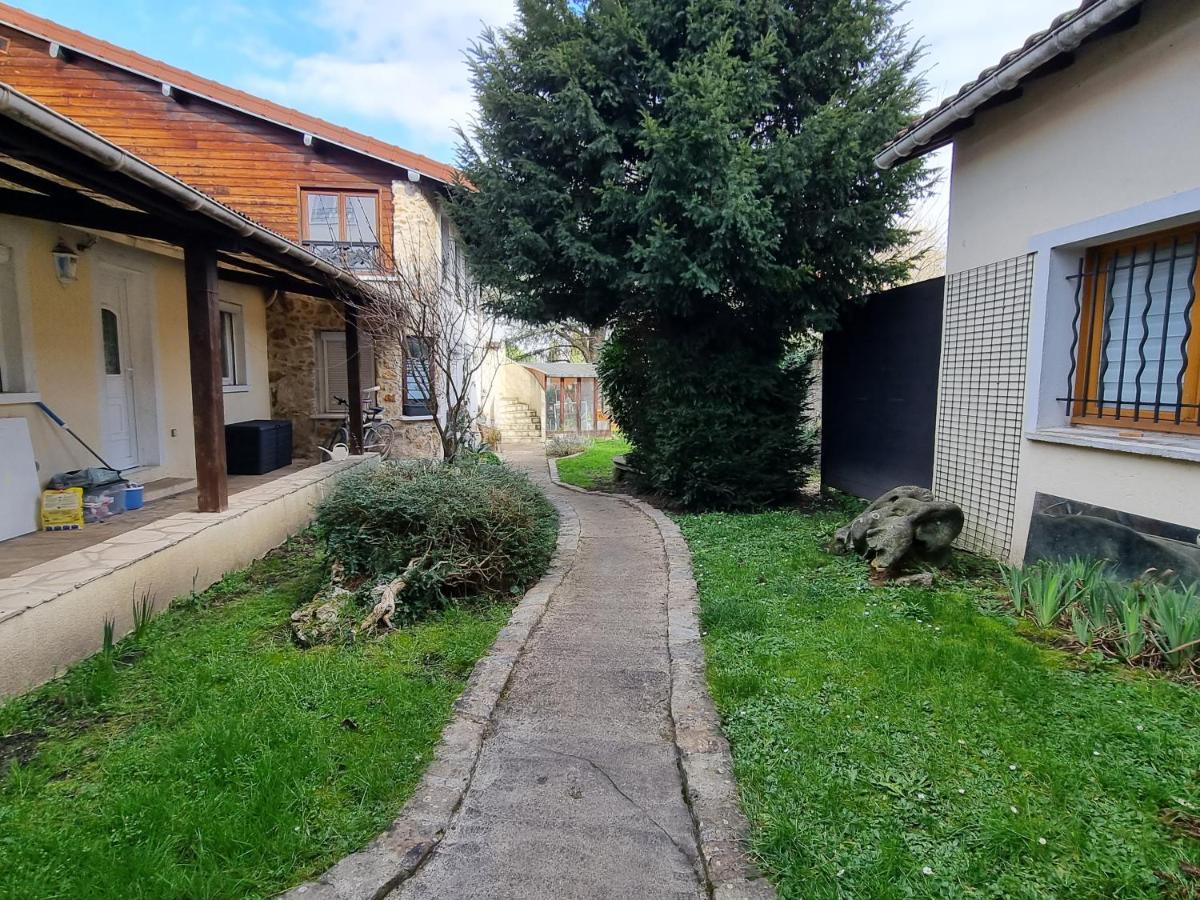 Studio calme avec jardin - Housity