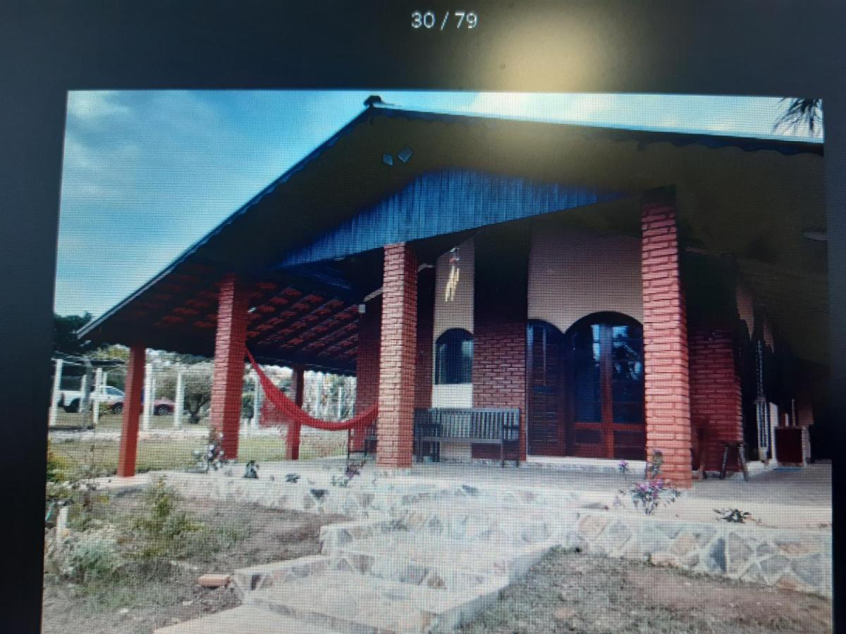 Chácara com piscina - Housity