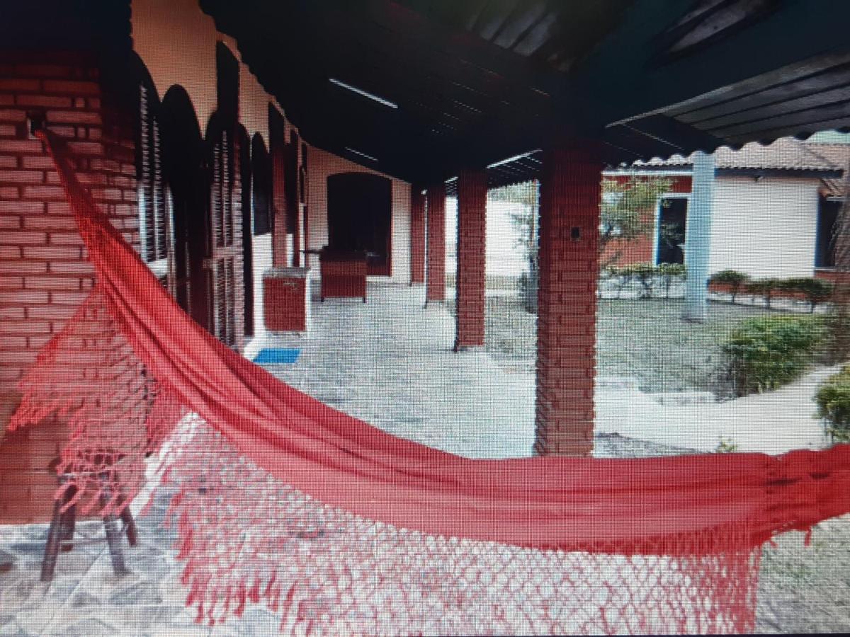 Chácara com piscina - Housity