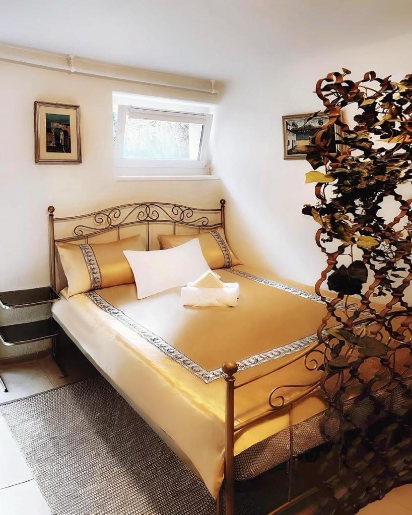 Comfy Bed Fast Wifi 3 min to Rhein - Housity