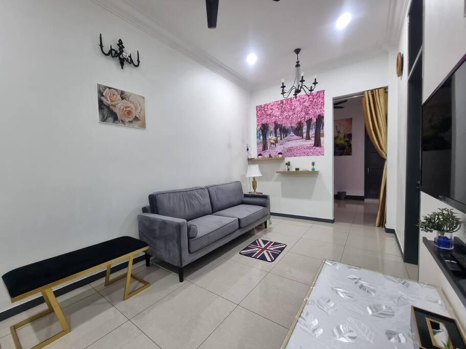 Suitetrails - Sweet 3 bedroom home @ Canning Garden, Ipoh