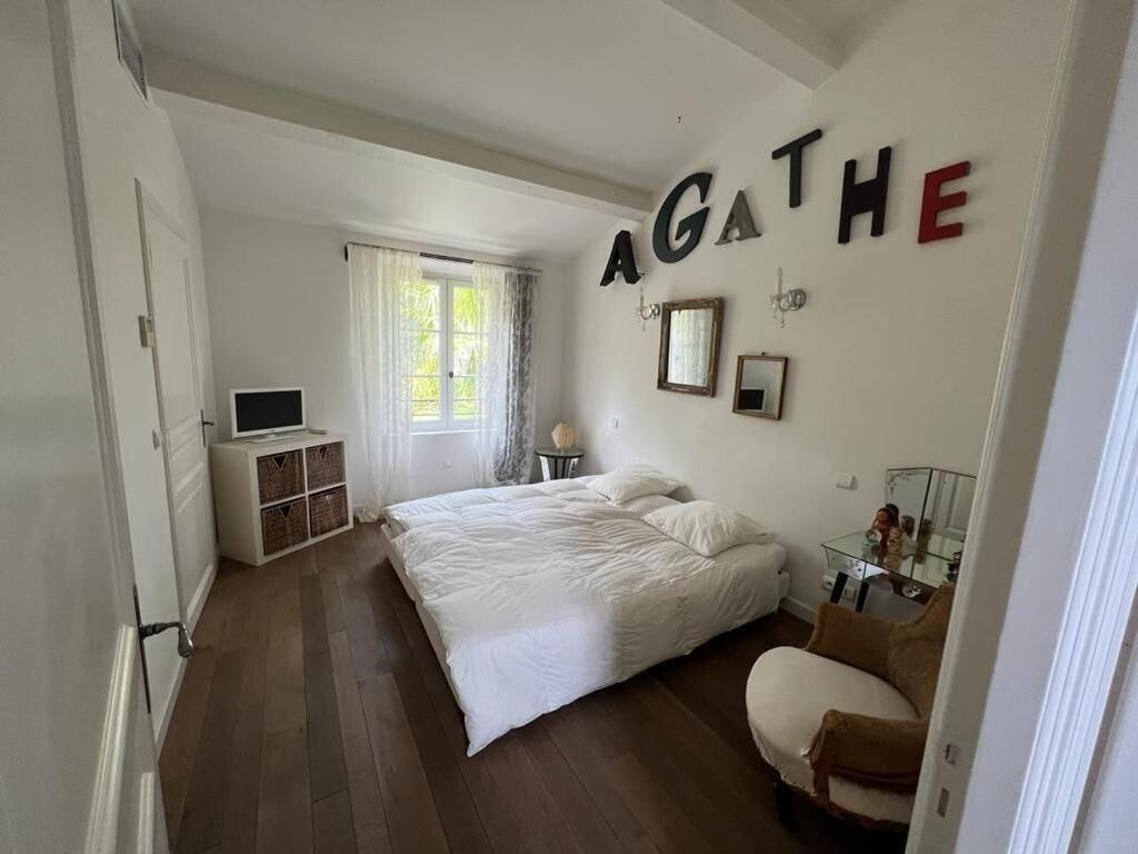 Villa tropezienne - Housity