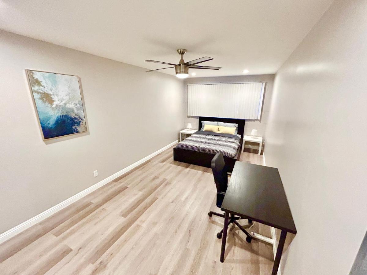 Big Stylish LA Apartment near DTLA - Housity