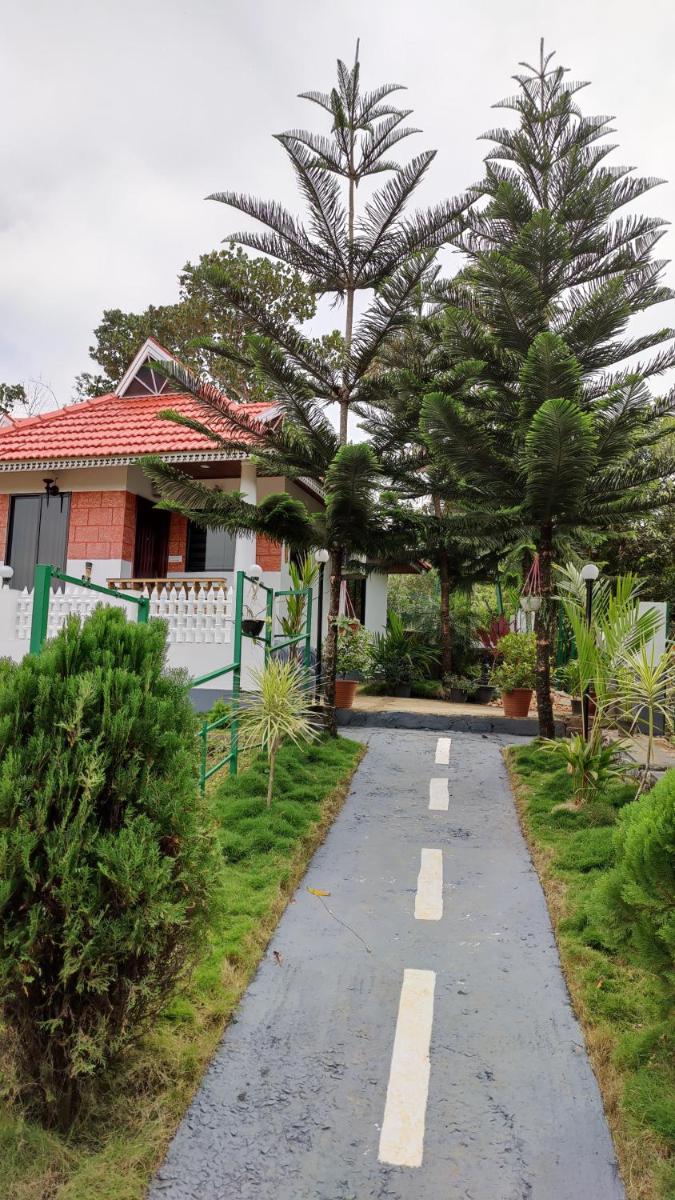 Suitetrails - Brindhavan Home Stay