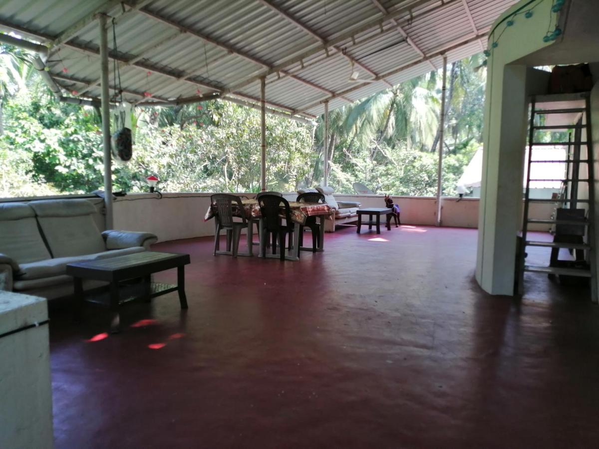 Acharekar's Home stay - Adorable AC and Non AC Rooms with free Wi-Fi - Housity