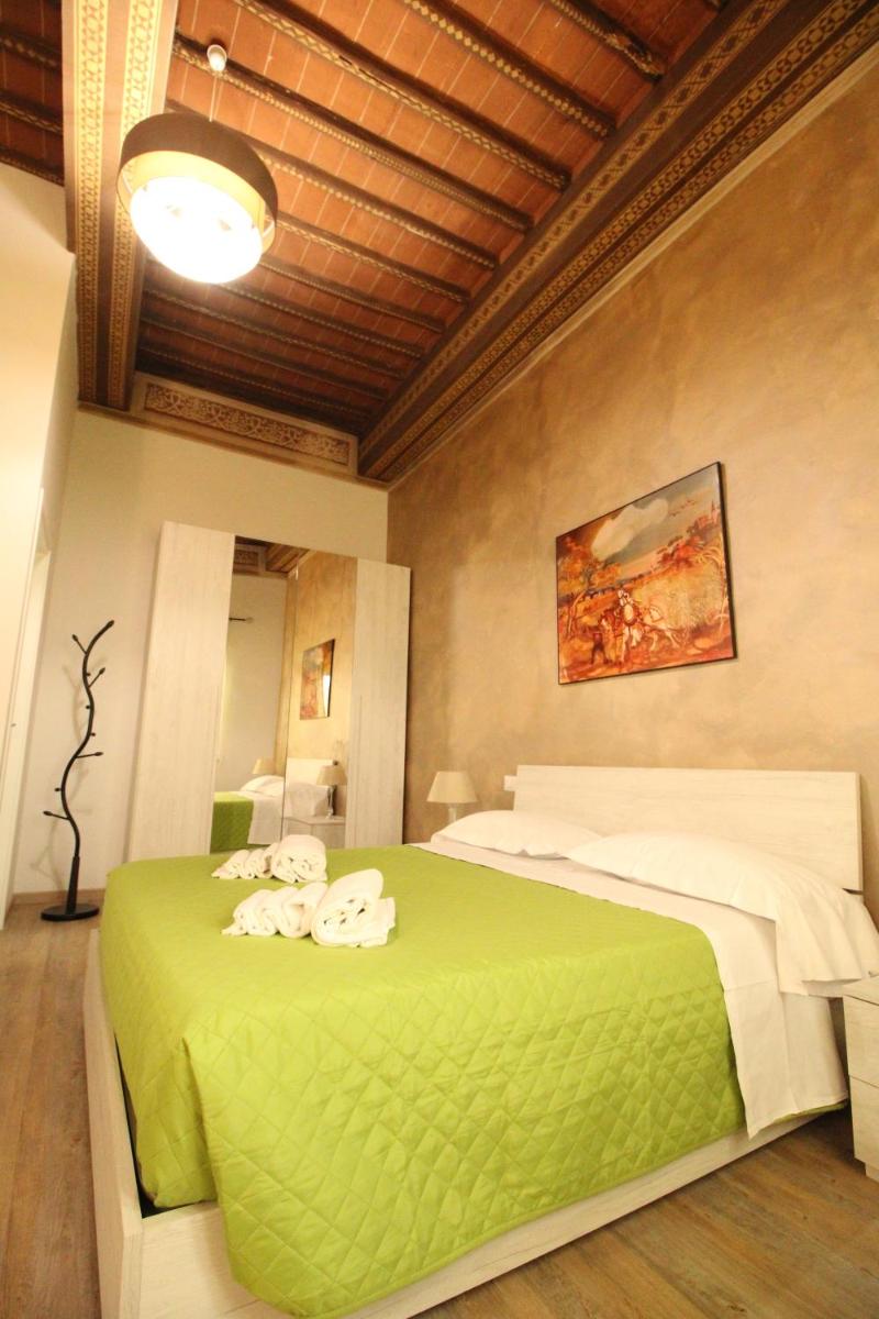 Nora's House - Housity